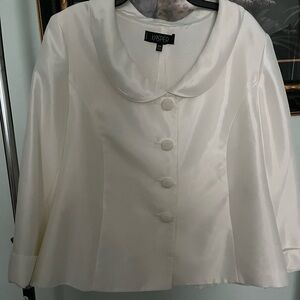 Kasper white Blazer and skirt